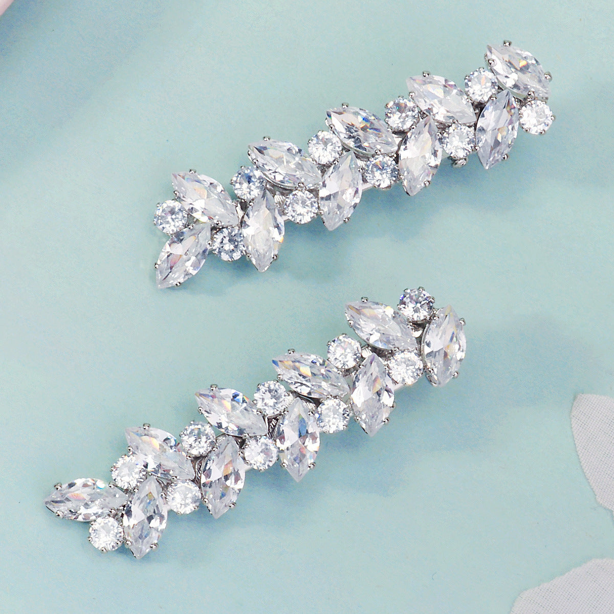 Forest Leaf Zircon Hairpin Pair for Daily Dating