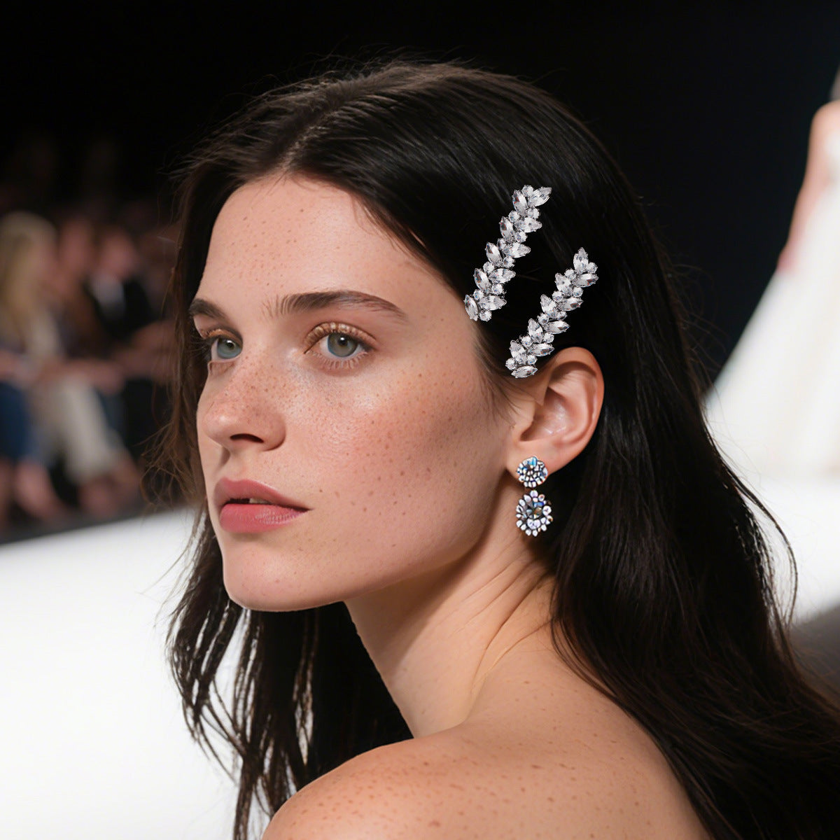 Forest Leaf Zircon Hairpin Pair for Daily Dating