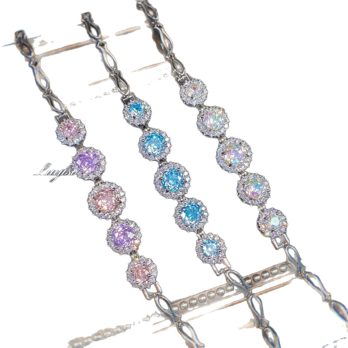 Zircon Floral Bracelet