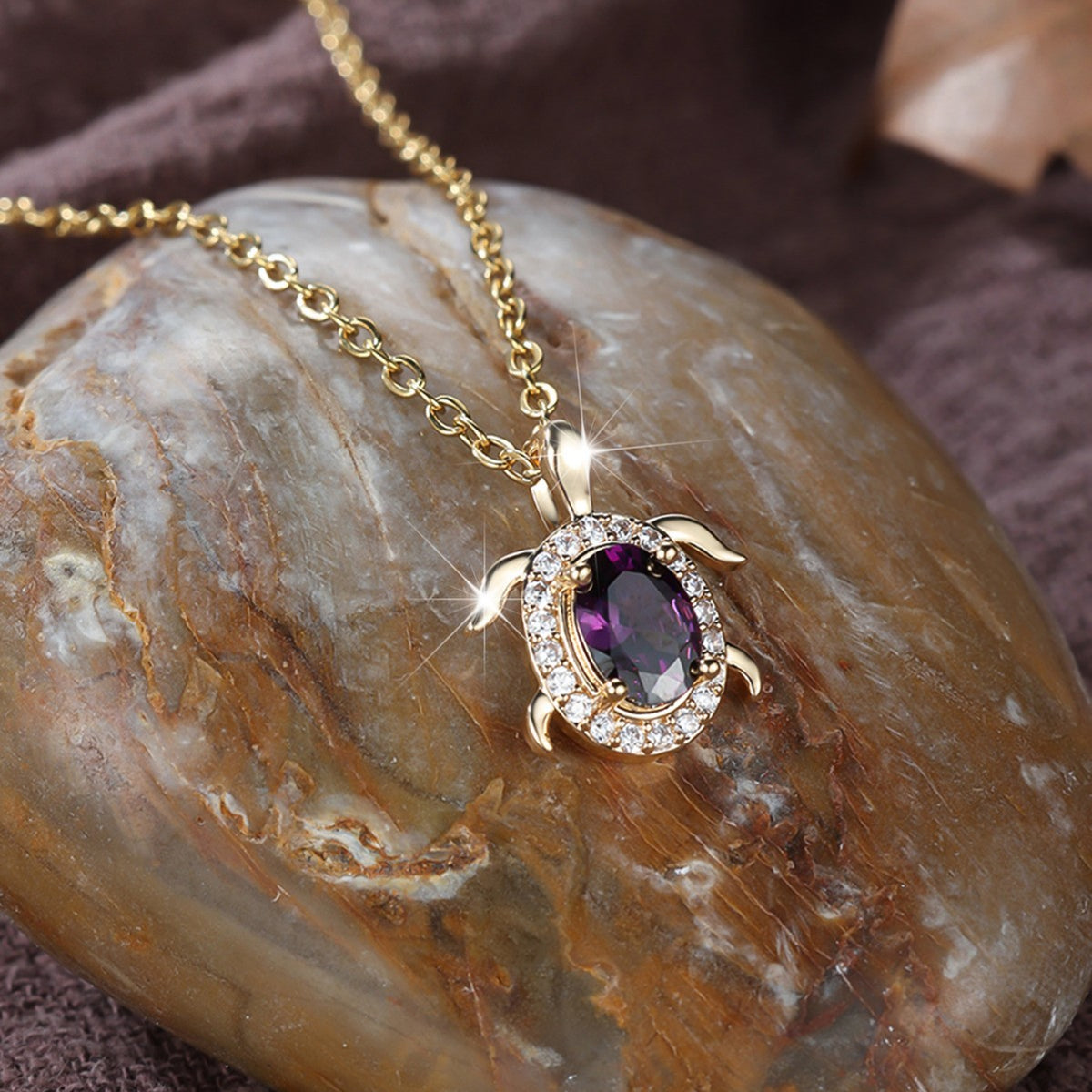 European and American style ocean turtle pendant necklace