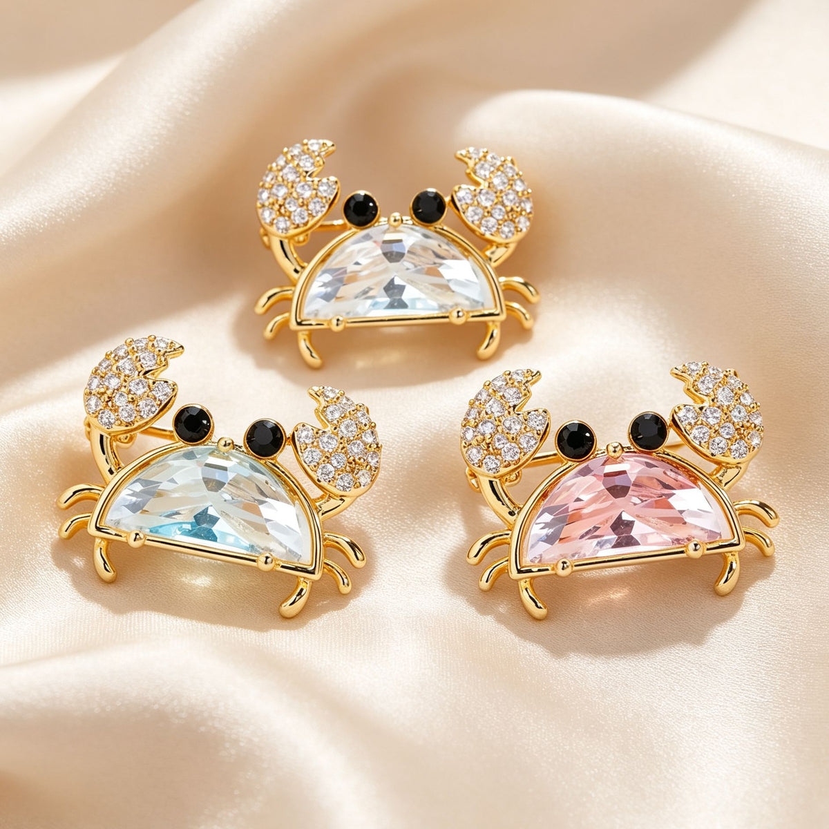 Summer seaside resort style small crab brooch and