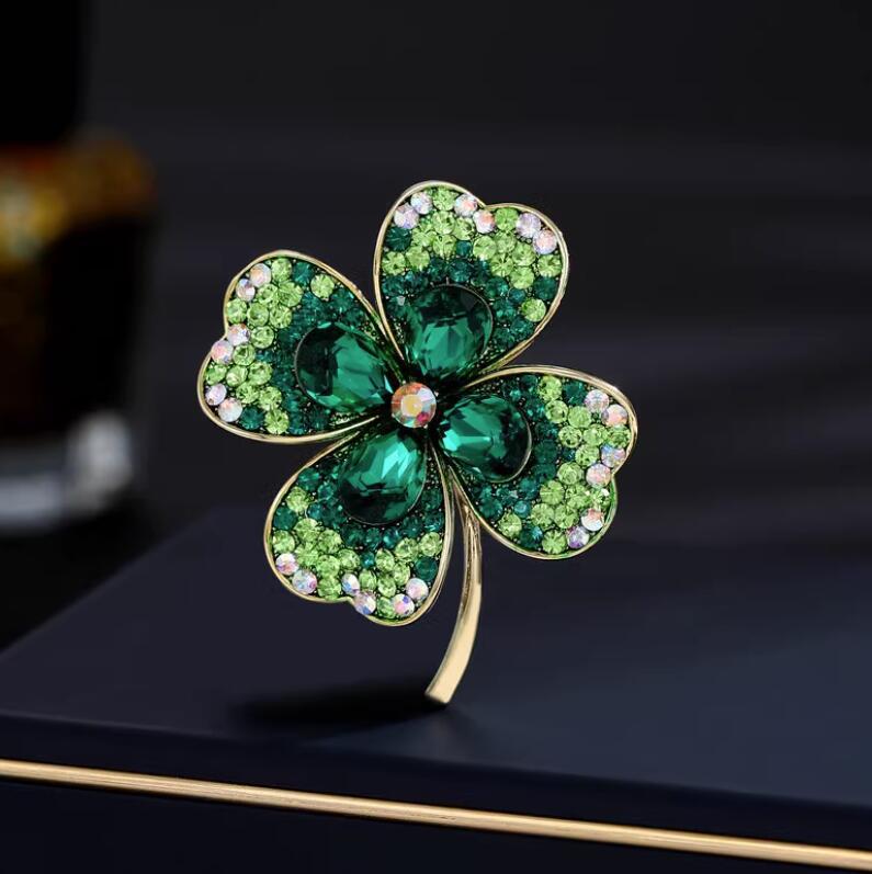 Colorful Gradient Gold-Plated Frame Crystal Four-Leaf Clover Brooch
