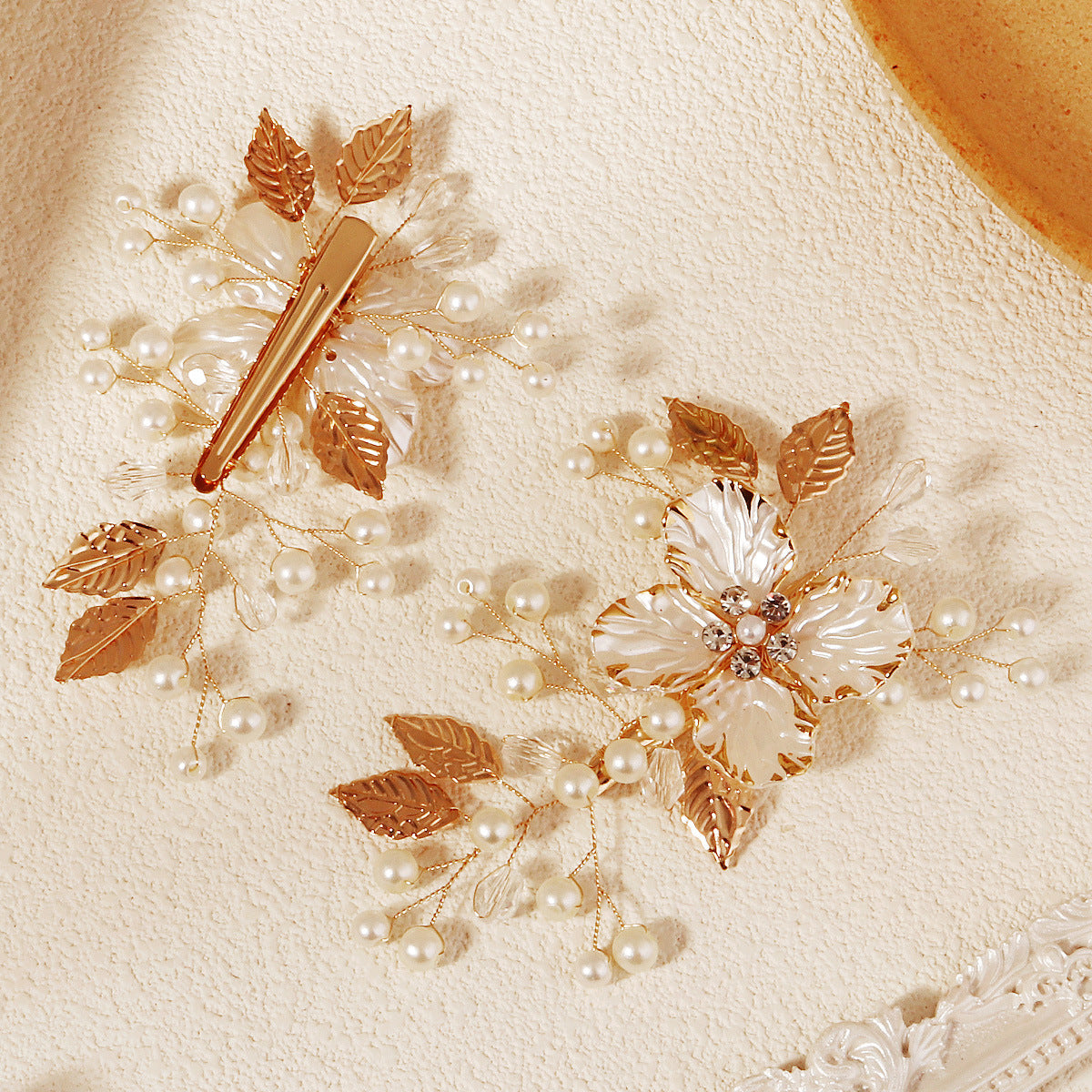 European and American Retro Acrylic Petal Hairpin Forest-Style