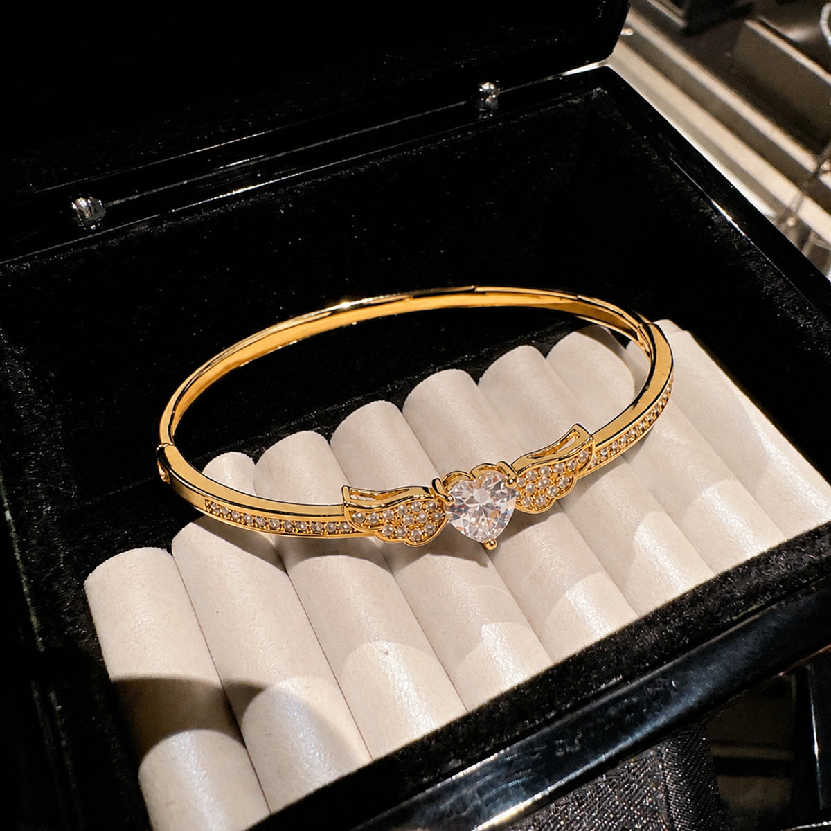 European and American cross-border fashion heart-shaped wing zircon bracelet