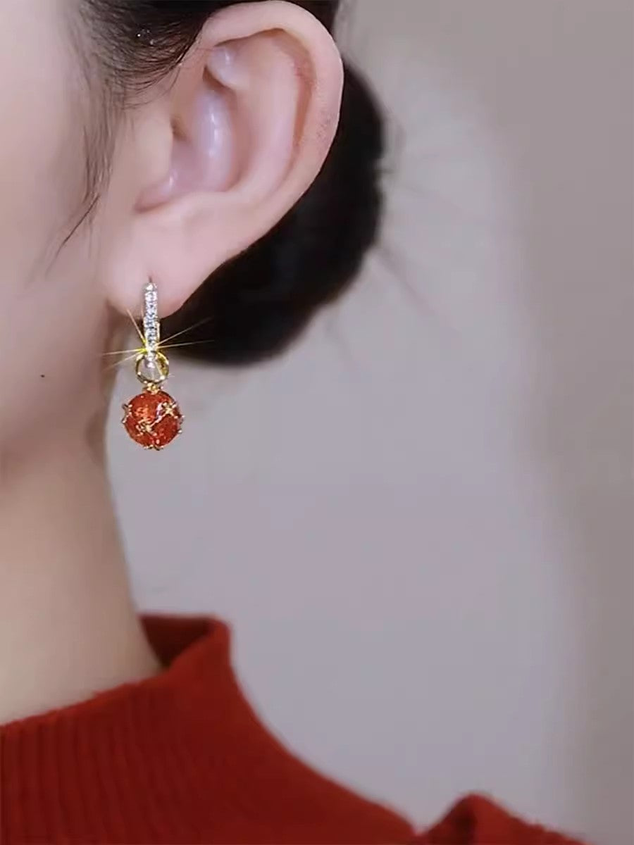 Gold Tone Earring