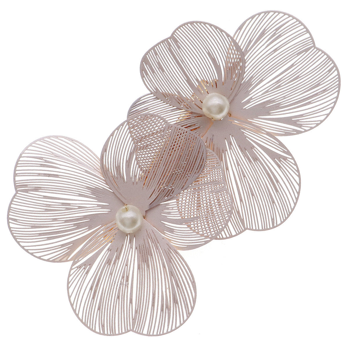 French-style ultra-feminine and three-dimensional hair clip with hollow flowers and pearls hair accessory
