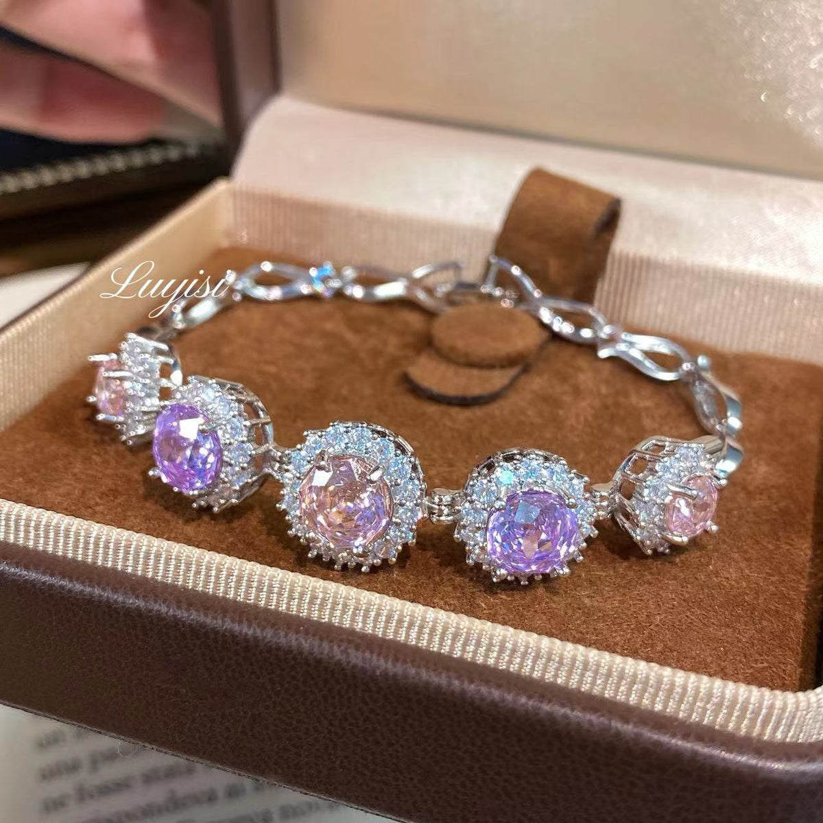Zircon Floral Bracelet