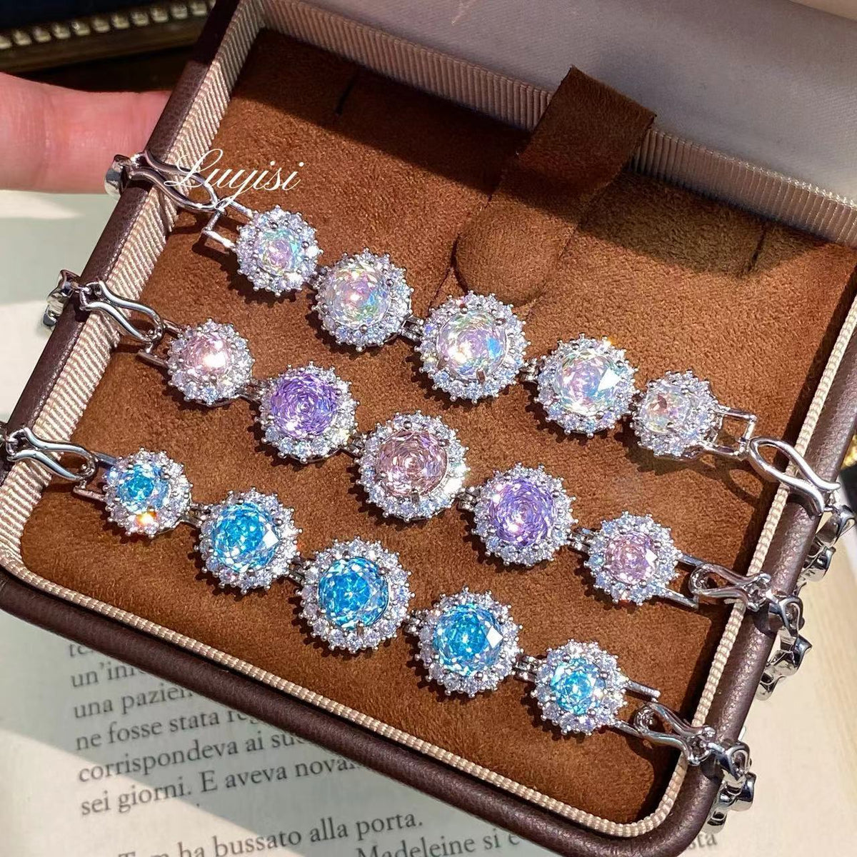Zircon Floral Bracelet