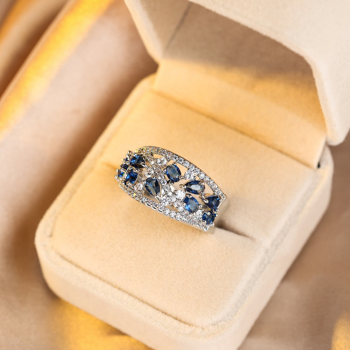Cross-border wish European and American explosions round hollow high-grade texture ring