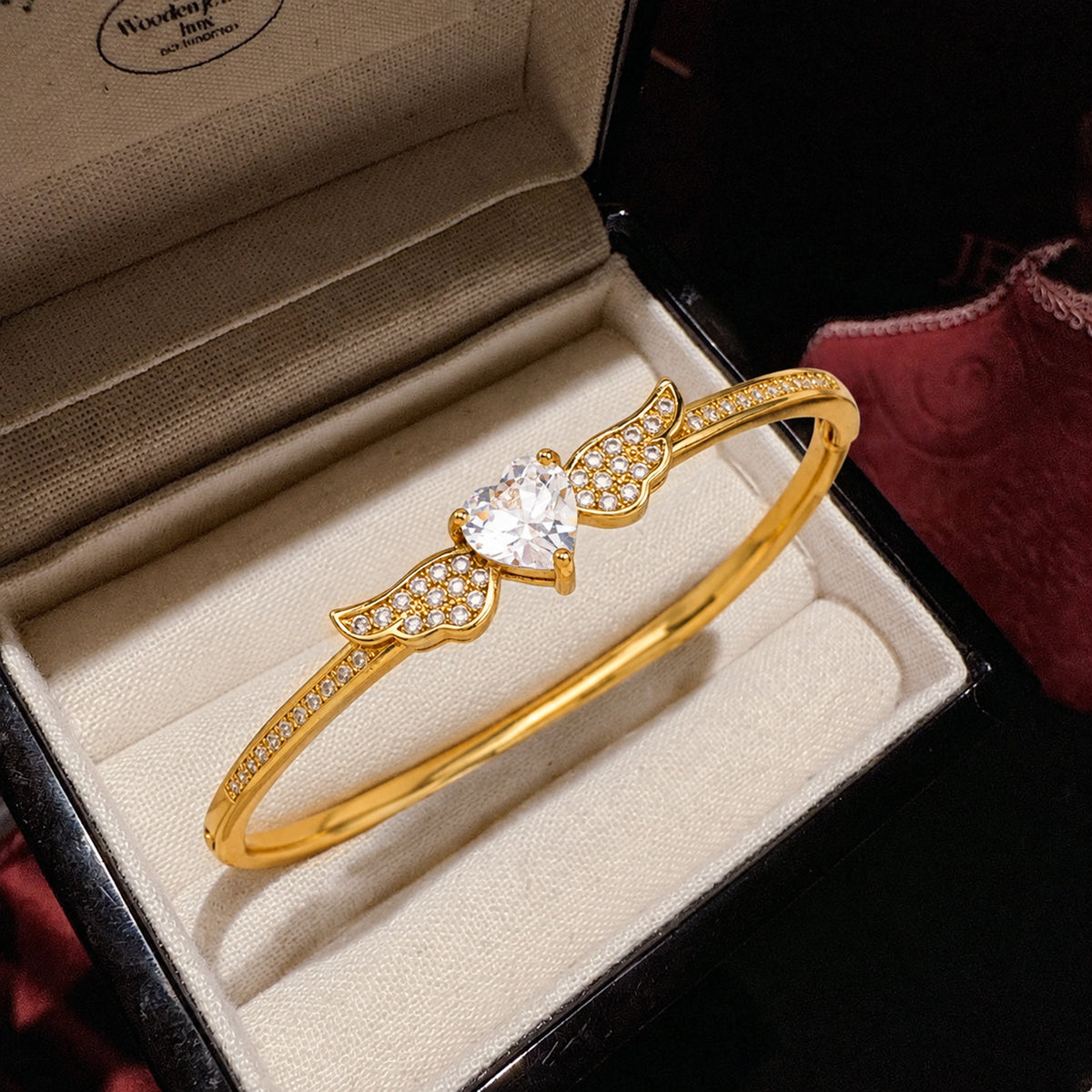 European and American cross-border fashion heart-shaped wing zircon bracelet